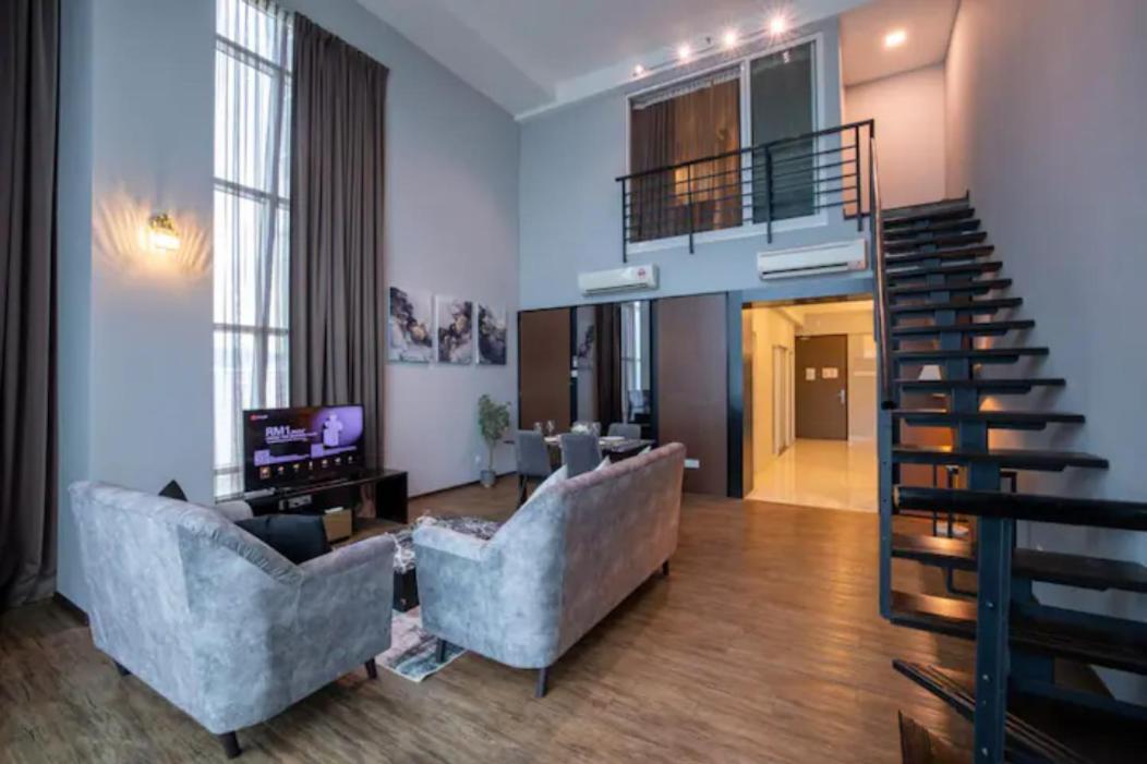 Loft Pano Seaview Suite 2 Bedroom By The Only Bnb Jelutong Eksteriør bilde